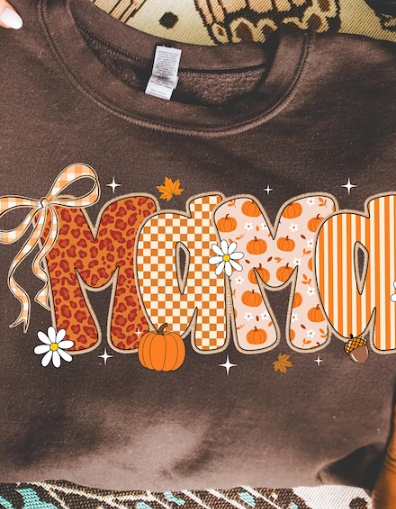 MAMA in cute fall letters