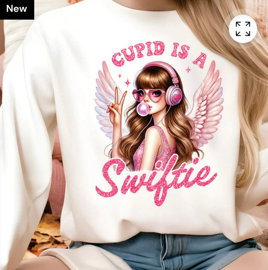 T-SHIRT Cupid is A Swiftie